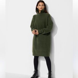 Uniqlo Soufflé Yarn Long Sleeve Dress